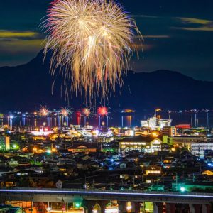 佳作 「復活の花火」 岡谷　泰秀